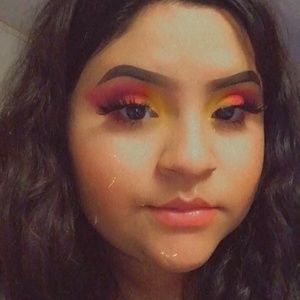 Meet your Posher, Helena